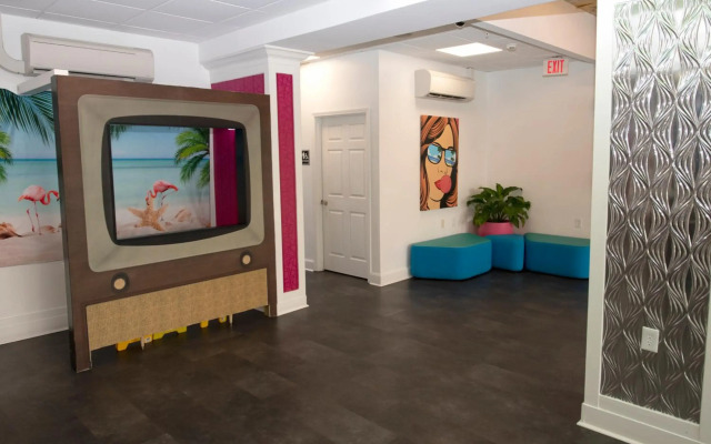 Aqua Beach Inn