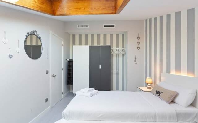 Amazing 1bed Apt, Sleeps 4 Near Sol, 1min to Metro