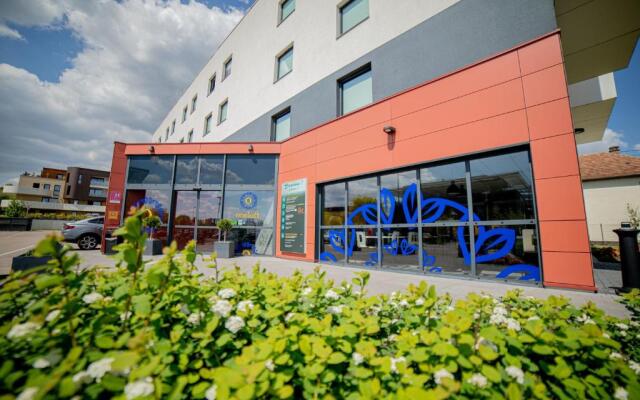 Oneloft Hotel