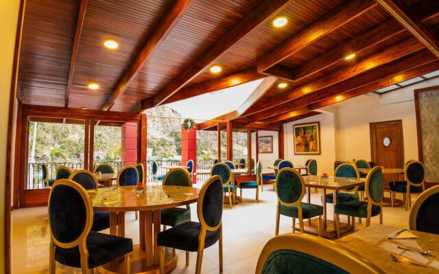 Sangay Spa Hotel