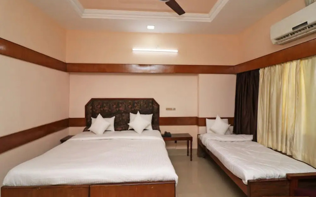 SPOT ON 37002 Hotel Natraj