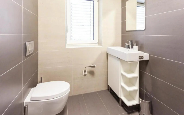 Hillhouse Novo mesto