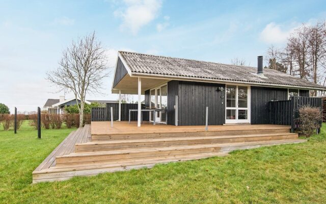 6 Person Holiday Home In Glesborg