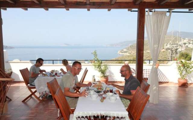 Turk Evi