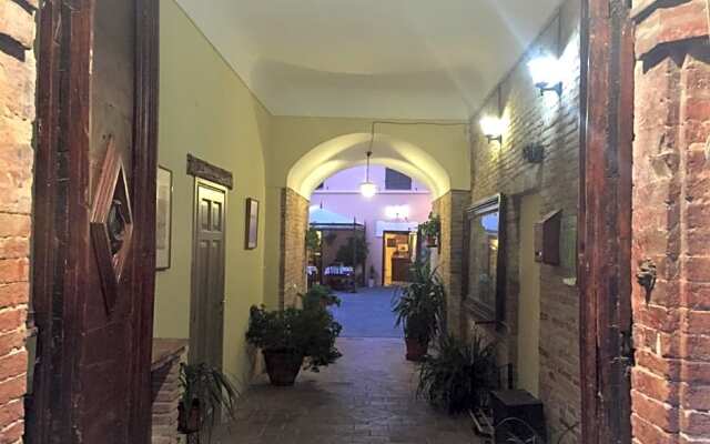 Hotel Fioriti