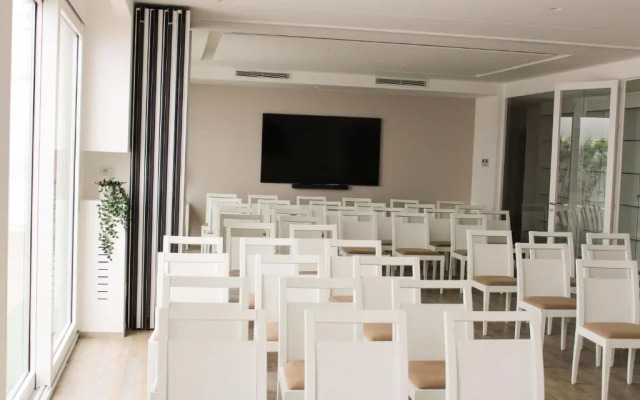 Bianco Riccio Suite Hotel