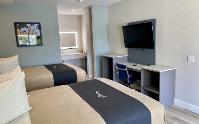 Bluestar Inn