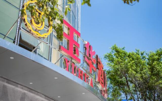Yuhua Hotel