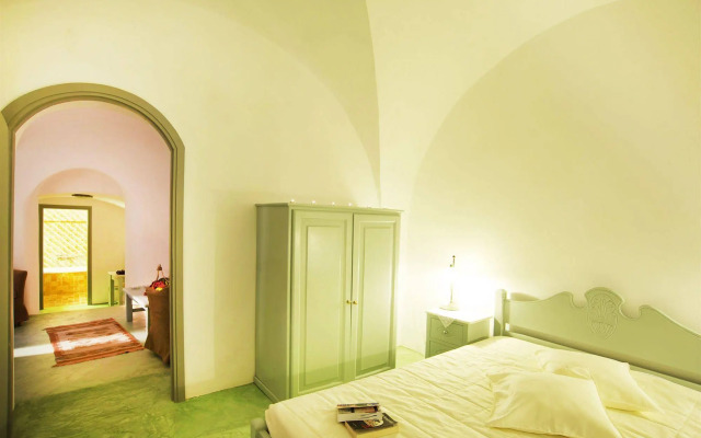 Markezinis Suites
