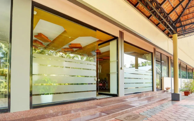 OYO Flagship 75052 Kuku Residency