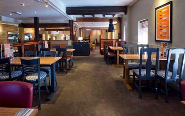 Premier Inn Northampton West (Harpole)