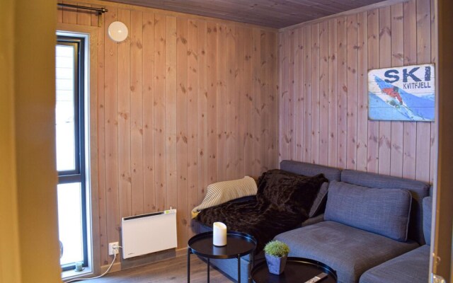 Awesome Home in Fåvang With 4 Bedrooms