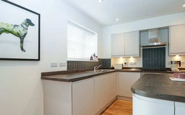 1 Matrons Cottages
