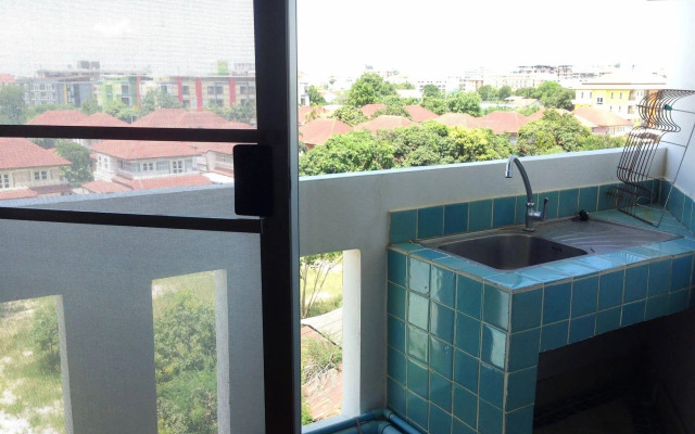 Yanadin Serviced Apartment