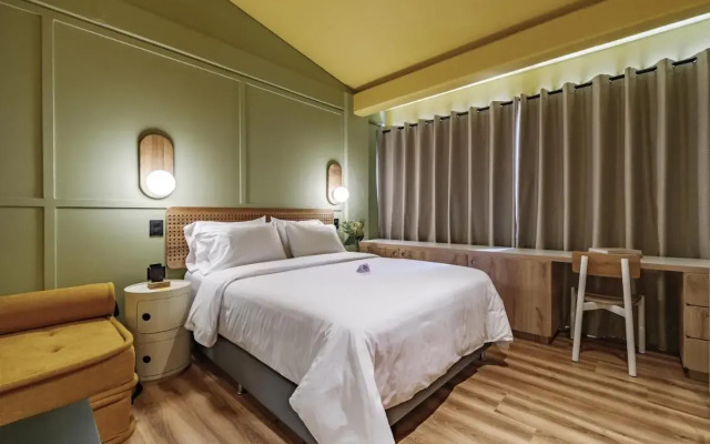 The Somos Flats Provenza
