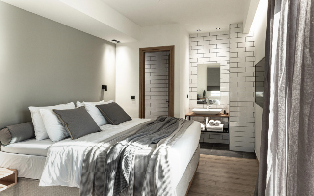 31 Doors Hotel