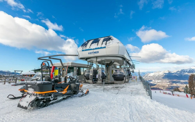 Cavalese few mon From ski a23