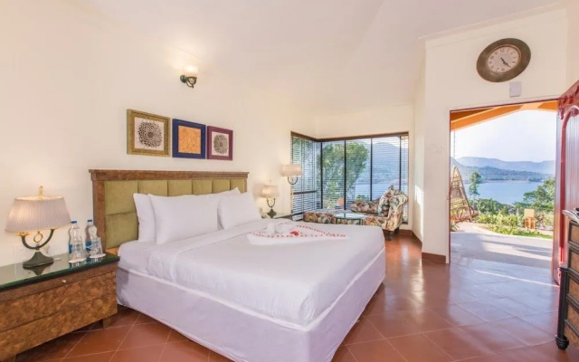 Residency Lake Resort and Spa