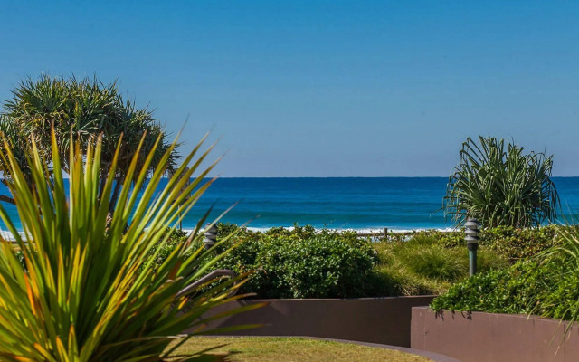 Lennox Point Holiday Apartments