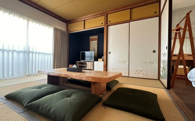 Travel&Book Hotel Hulaton Cabin Takamatsu - Hostel