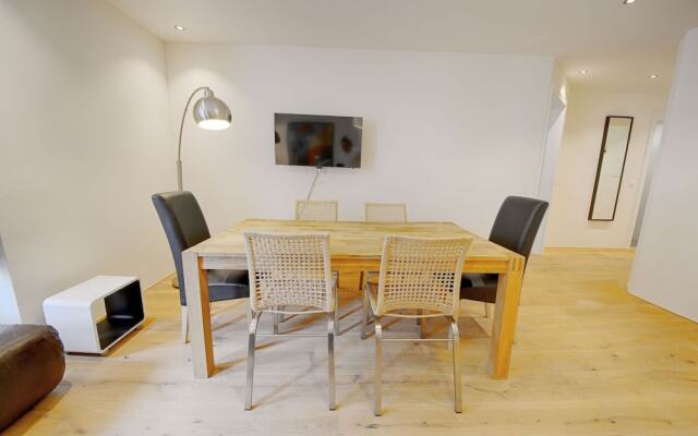 Hitrental City Apartments
