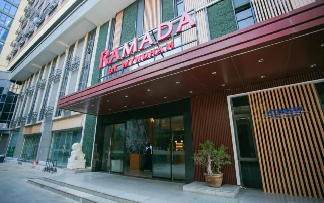 Ramada By Wyndham Vientiane Central
