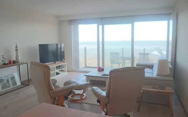 Apartment in Nieuwpoort With Terrace