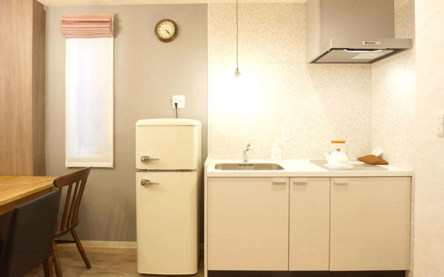 7 Rooms Hotel & Cafe 東京葛西