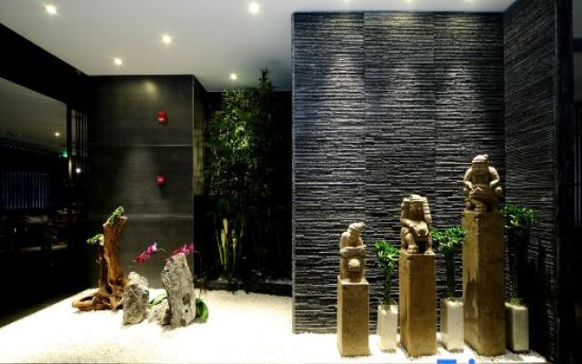 Xun Hotel