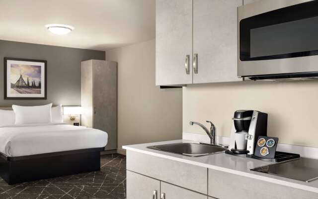 Microtel Inn & Suites Montreal Airport - Dorval QC
