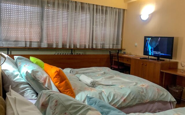 "room in Guest Room - Hotel Square Macedonia"