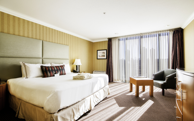 Executive Suites Hotel Metro Vancouver