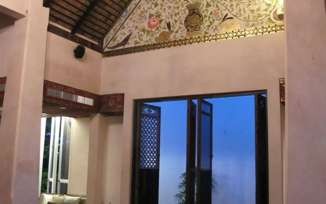 Tharaburi Resort Sukhothai