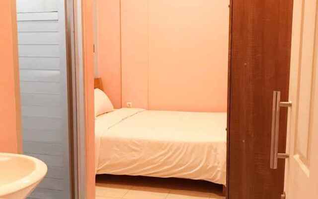 RoomZ Budget Residence