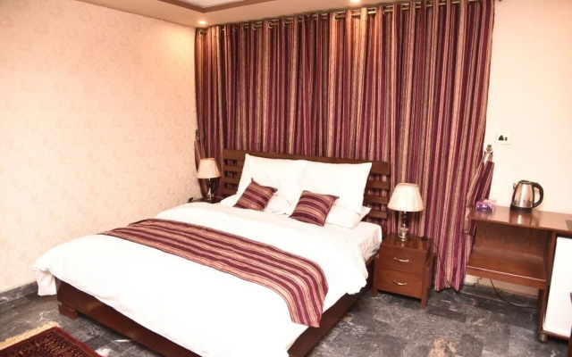 Comfortable Double Room Near Margalla Hills