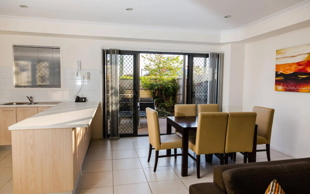 Gladstone Heights Executive Apartments