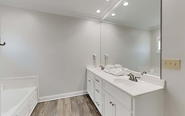 Southern Secret West