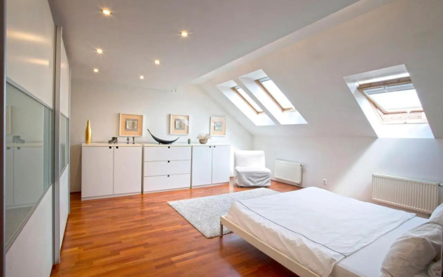 Luxury Penthouse Apartment