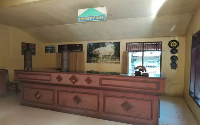 Hotel O Penginapan Putri Asih Sawarna