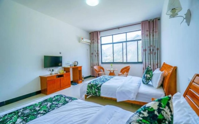 Yijie Holiday Damingshan Linan