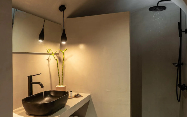 Echo Suites