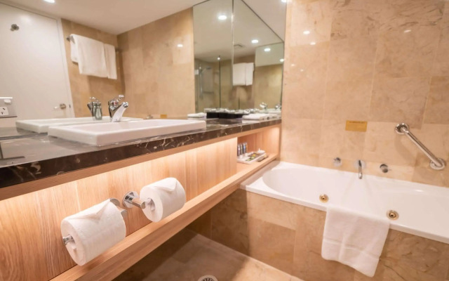Novotel Sydney Brighton Beach