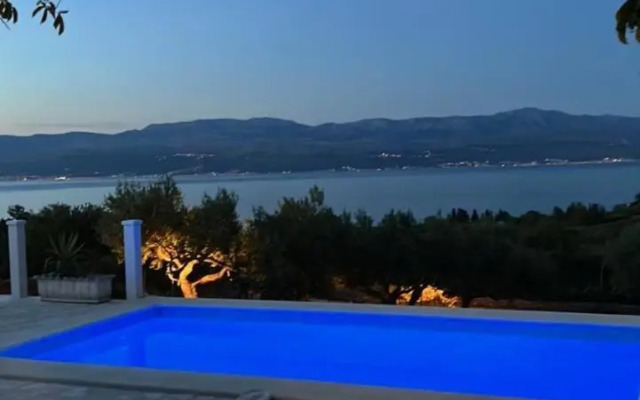 Maslina House