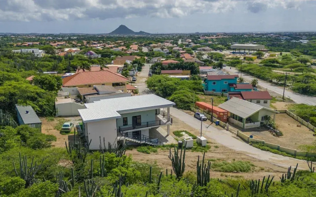 Modern NEW 2br1ba Nature Escape Great Location