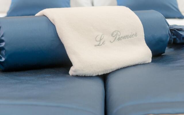 Le Premier Luxury Rooms