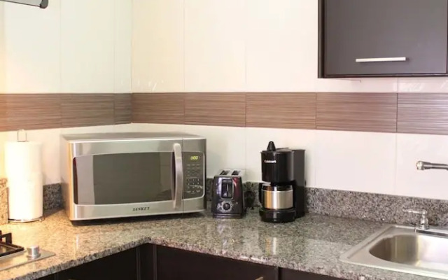 Aparthotel Sevilla Suites