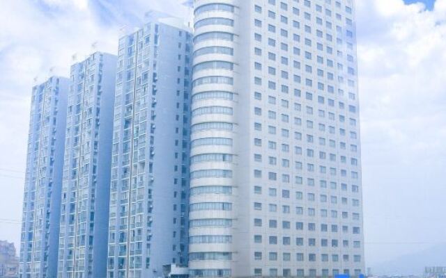 Yufeng International Hotel