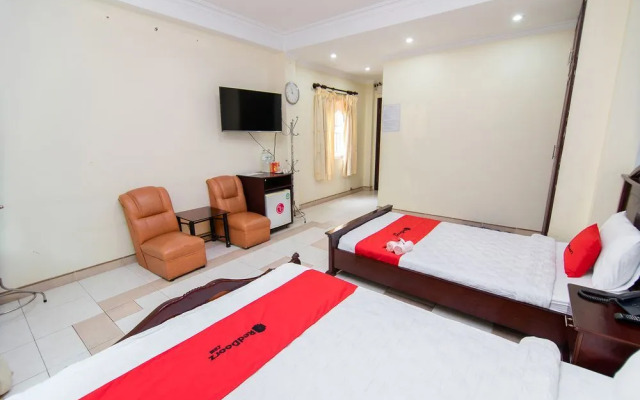 RedDoorz near 23rd September Park