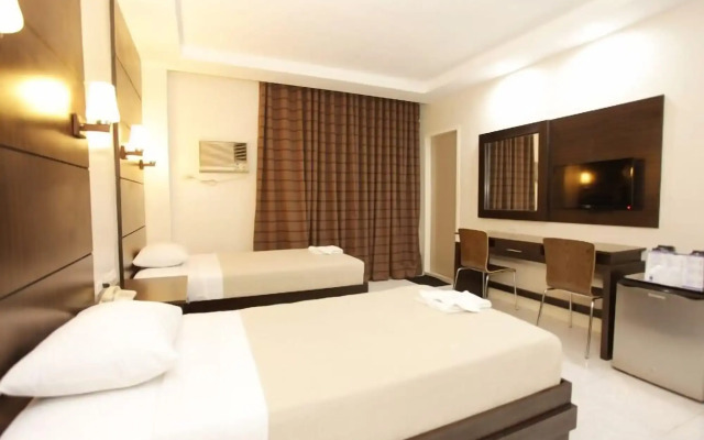 Grand Astoria Hotel