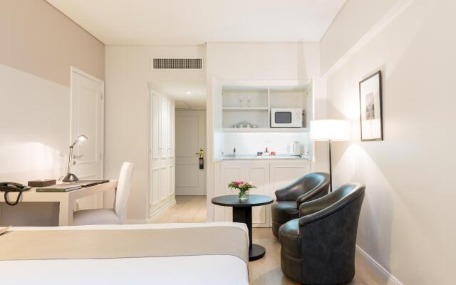 Loi Suites Recoleta Hotel